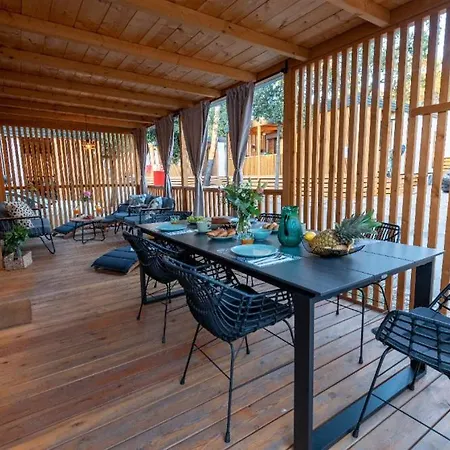 Apartman House